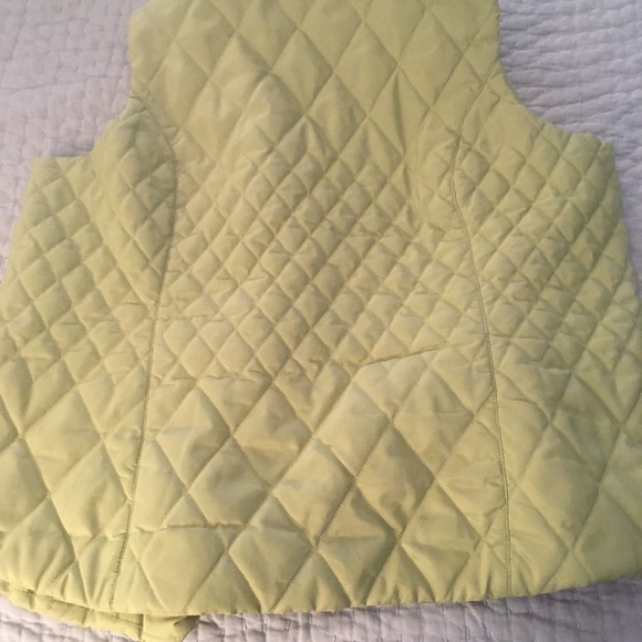 Coldwater Creek Light green quilted vest in 2X - Picture 5 of 5